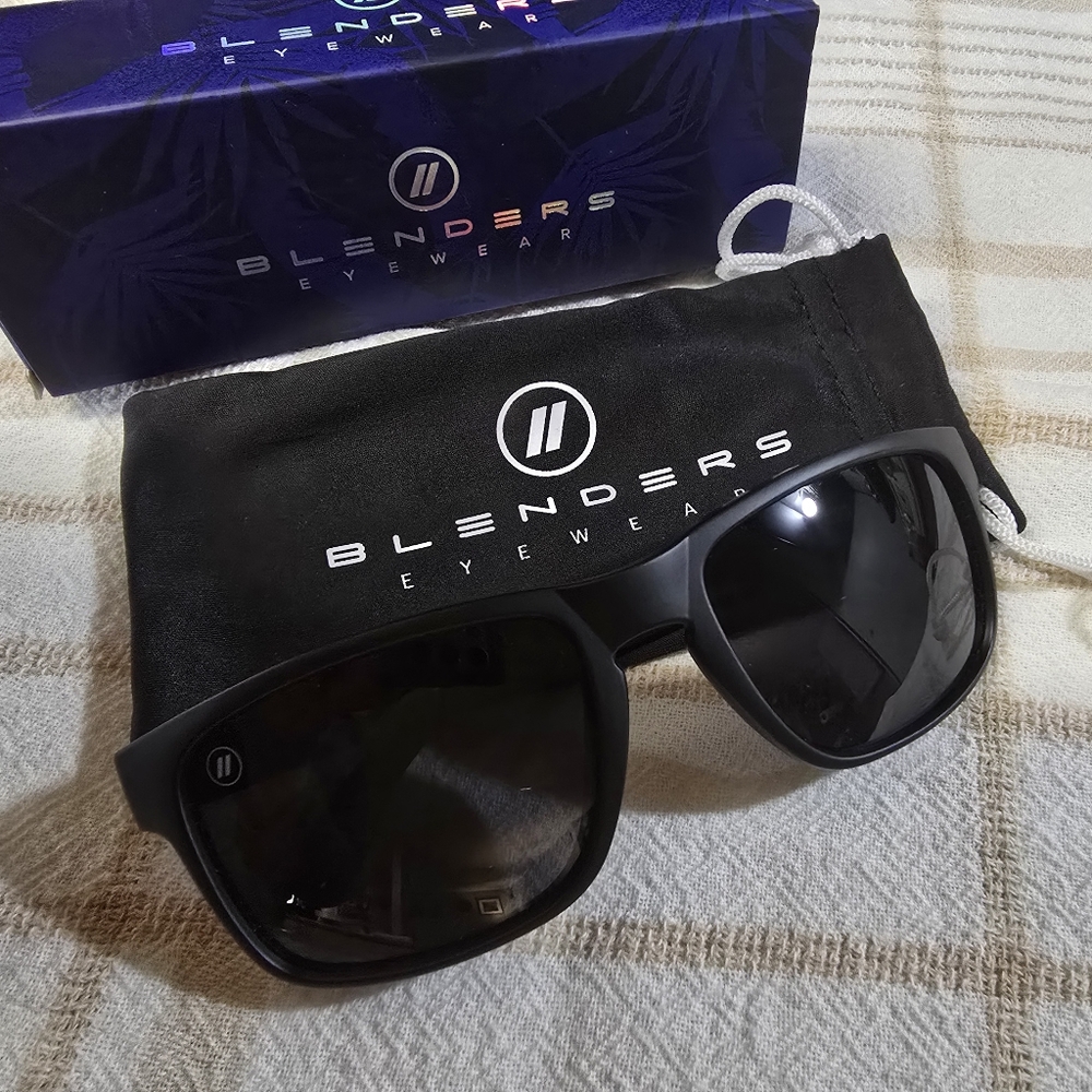 Blenders Black Sunglasses